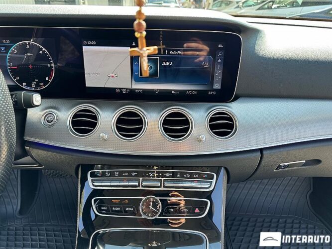 Mercedes E 200 40 interauto-car