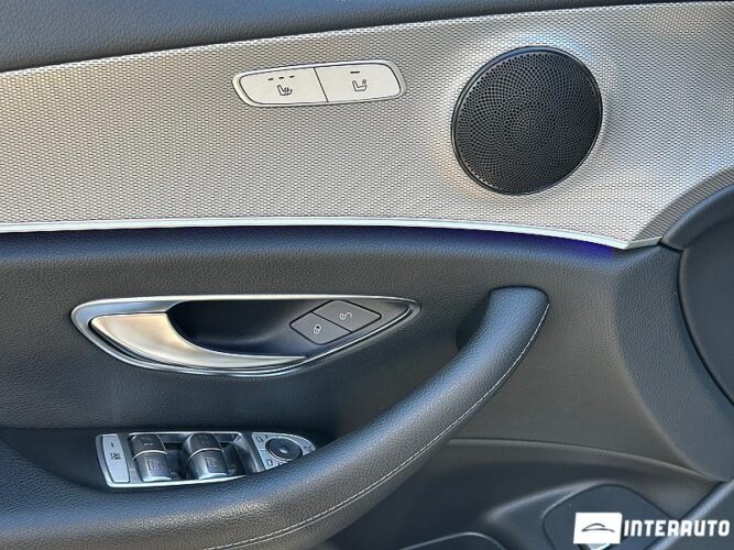Mercedes E 200 42 interauto-car