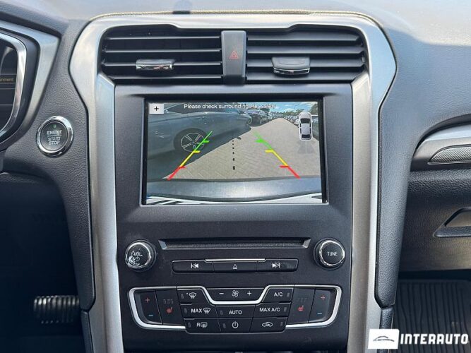 Ford Fusion 37 interauto-car