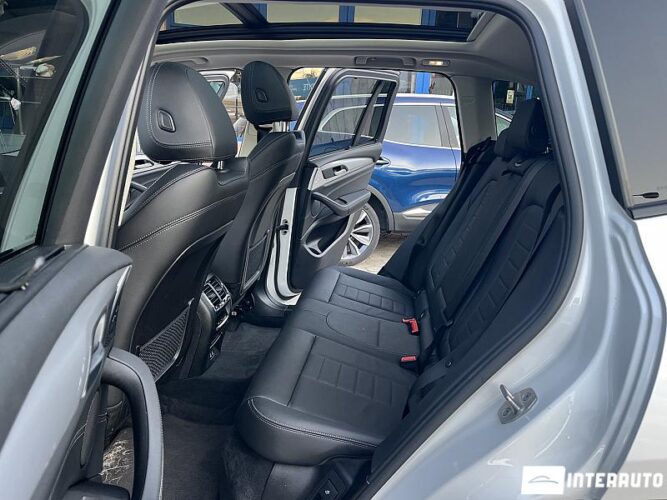 BMW X3 3.0e 45 interauto-car