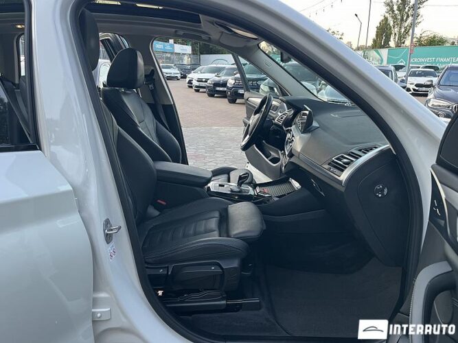 BMW X3 3.0e 49 interauto-car