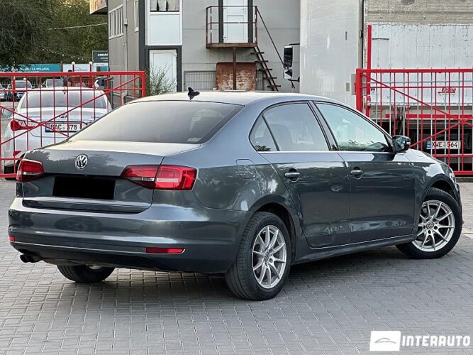 Volkswagen Jetta 32 interauto-car
