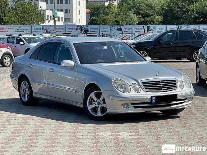 Mercedes E 270 33 interauto-car