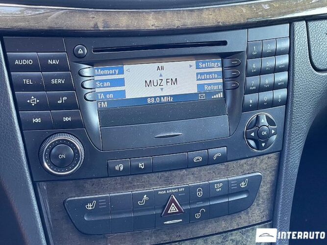 Mercedes E 270 41 interauto-car