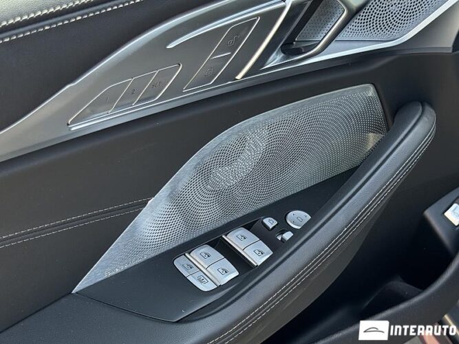 BMW M8 Competition 60 interauto-car