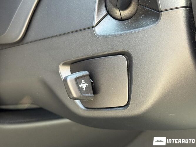 BMW M8 Competition 64 interauto-car