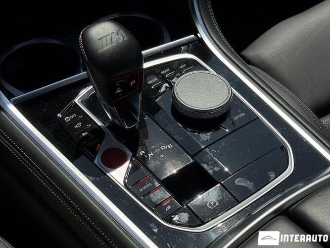 BMW M8 Competition 53 interauto-car