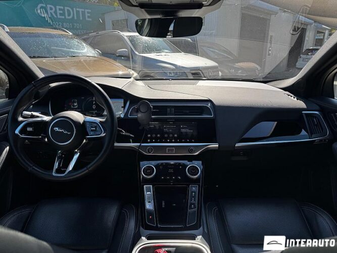 Jaguar I-Pace 35 interauto-car