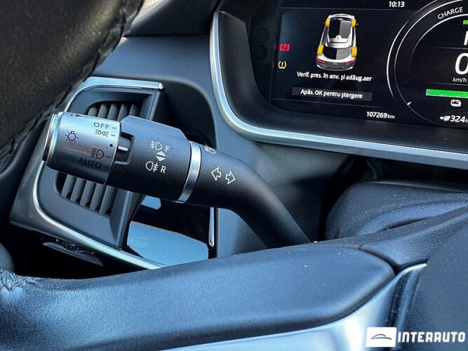 Jaguar I-Pace 43 interauto-car