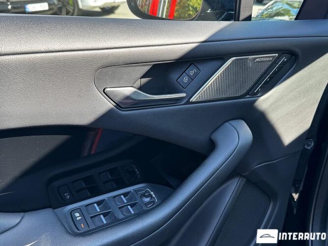 Jaguar I-Pace 40 interauto-car