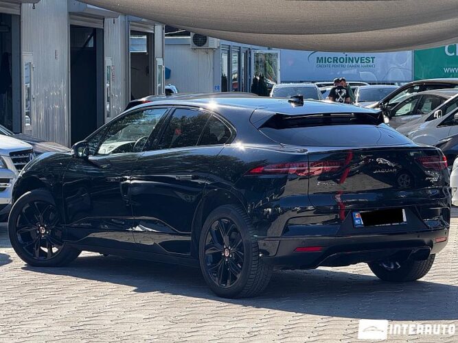 Jaguar I-Pace 32 interauto-car