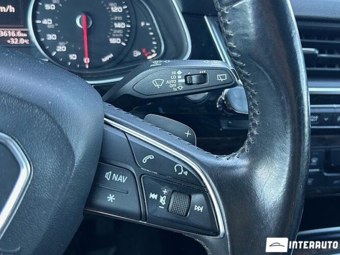 Audi Q7 42 interauto-car