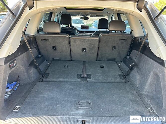 Audi Q7 51 interauto-car