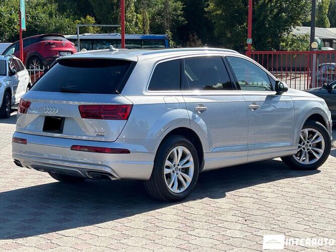 Audi Q7 35 interauto-car