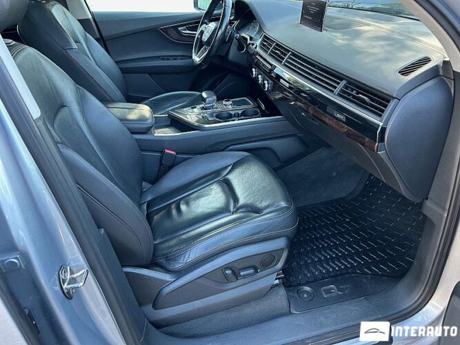 Audi Q7 48 interauto-car
