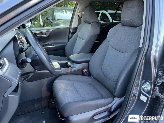 Toyota Rav-4 34 interauto-car