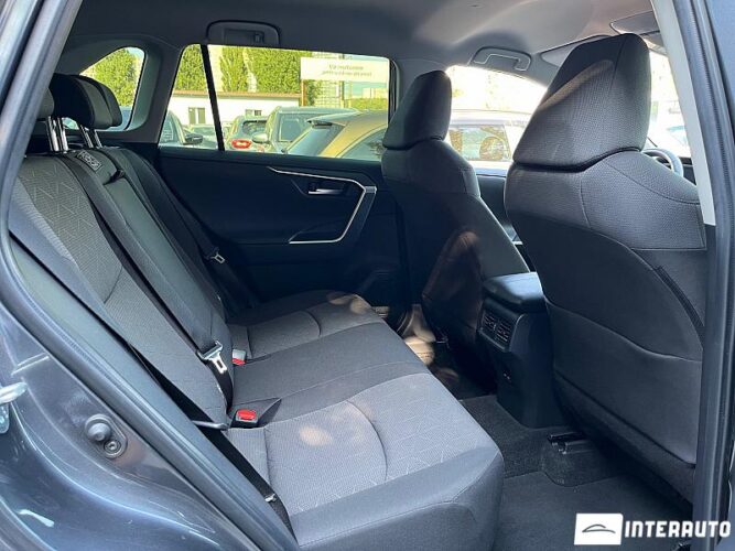 Toyota Rav-4 37 interauto-car