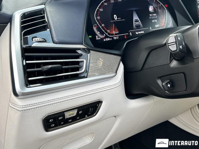 BMW X7 3.0d 65 interauto-car