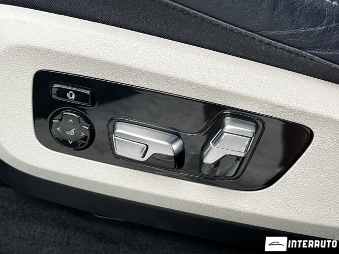 BMW X7 3.0d 66 interauto-car