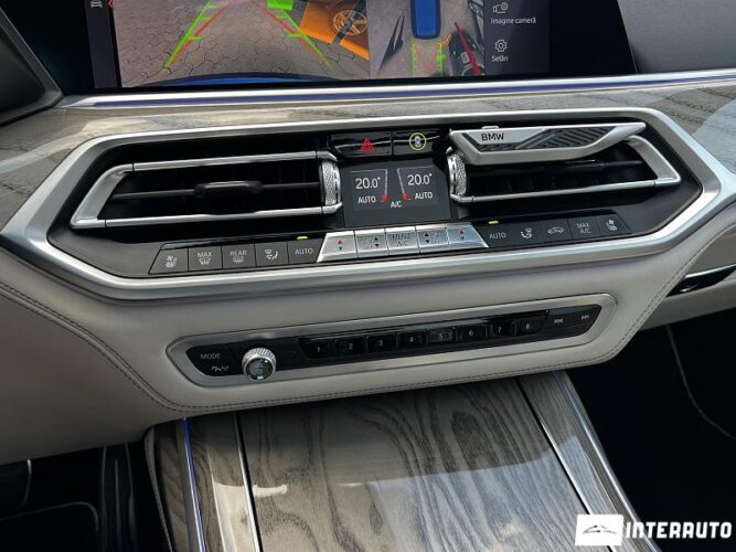 BMW X7 3.0d 52 interauto-car