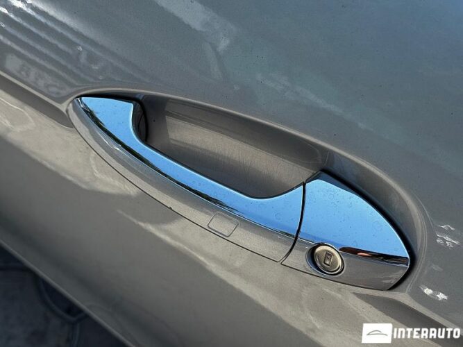 Mercedes E 250 56 interauto-car