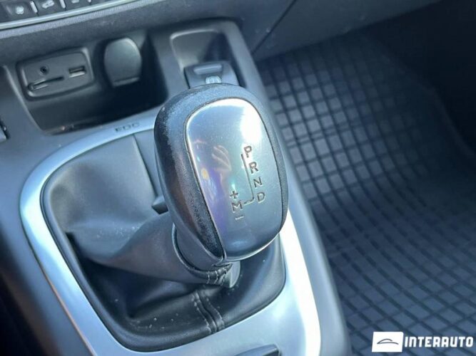 Renault Scenic 40 interauto-car