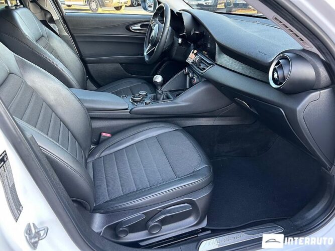Alfa Romeo Giulia 42 interauto-car