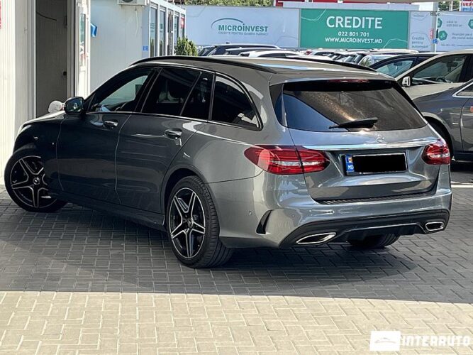 Mercedes C 300e 37 interauto-car