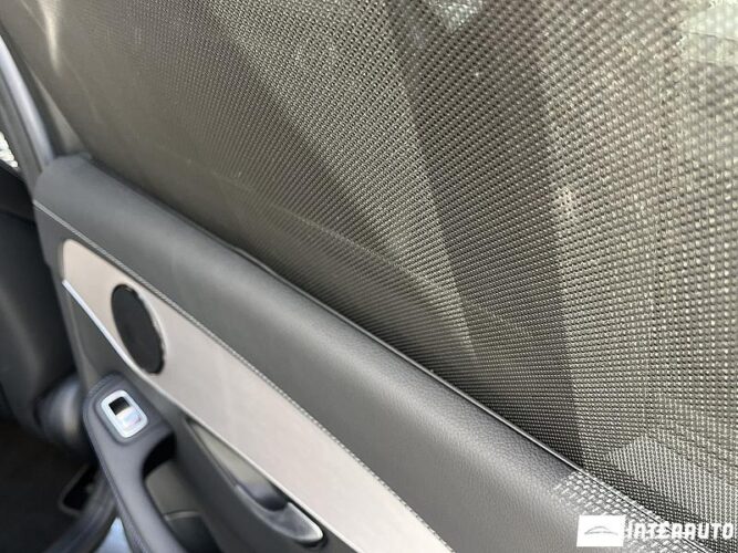 Mercedes C 300e 48 interauto-car