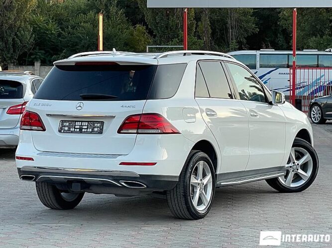 Mercedes GLE 300d 34 interauto-car