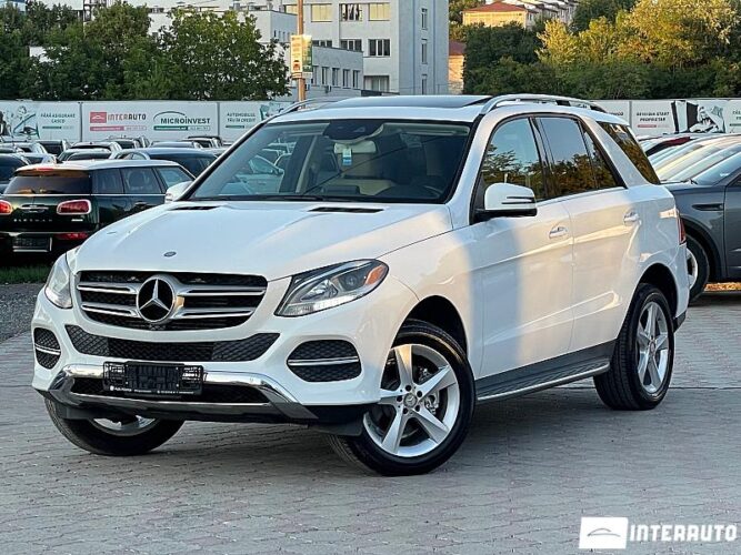 Mercedes GLE 300d 32 interauto-car