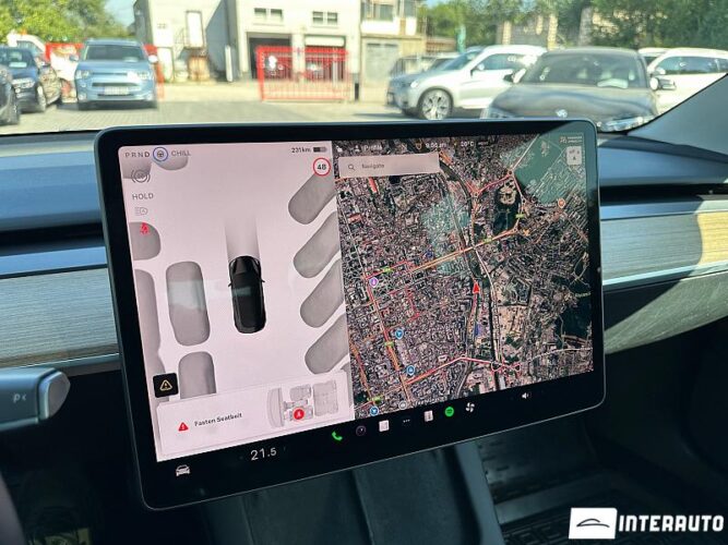 Tesla Model 3 40 interauto-car