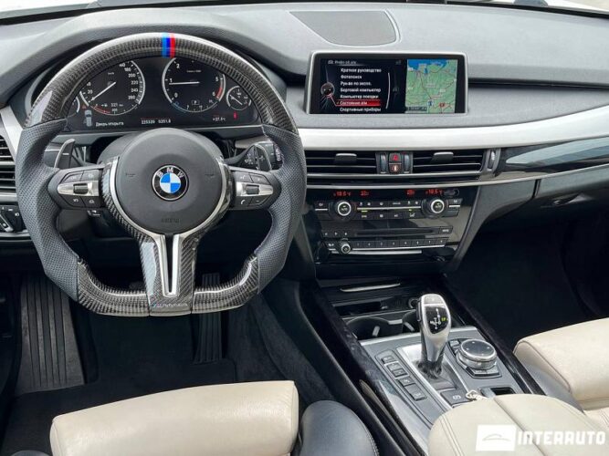 BMW X5 2.5D 39 interauto-car