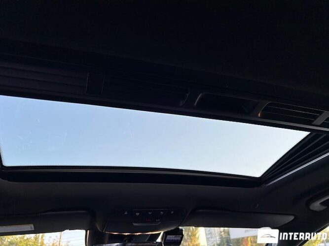 Mercedes CLS 300 52 interauto-car