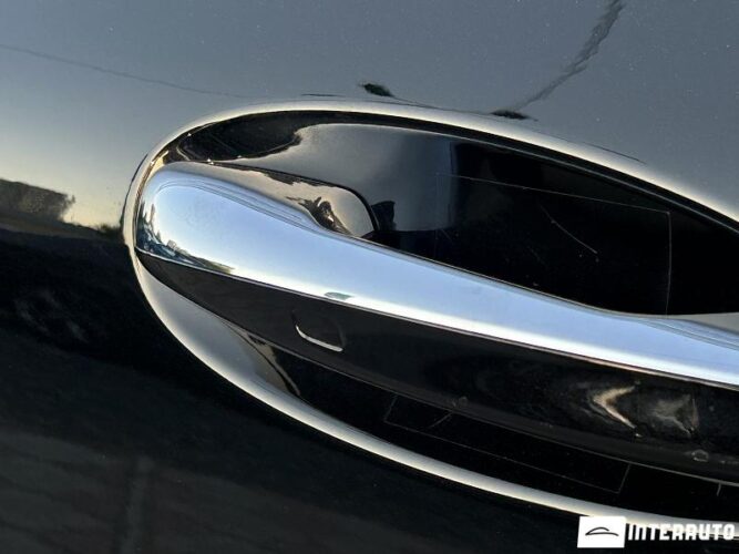 Mercedes CLS 300 39 interauto-car