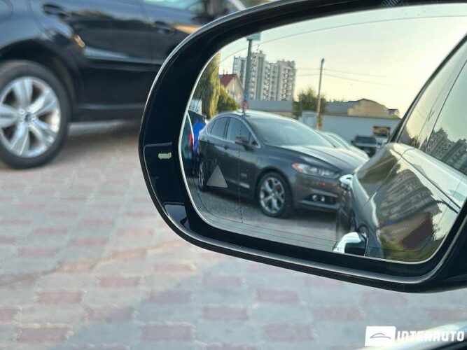 Mercedes CLS 300 38 interauto-car