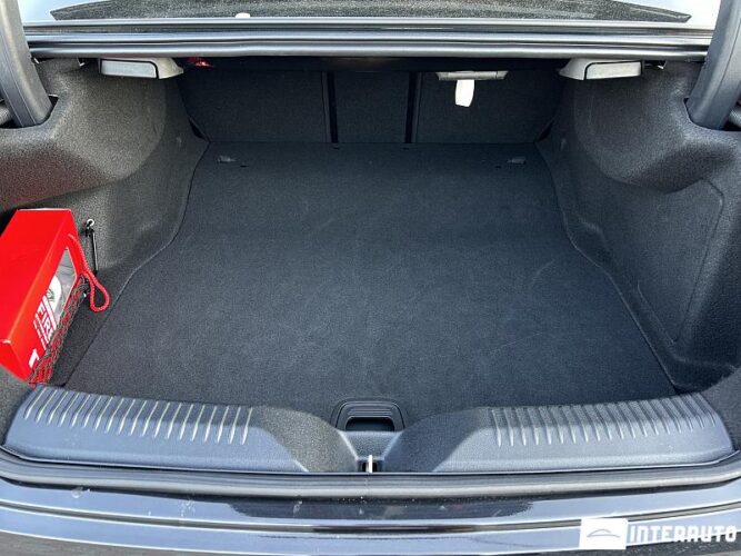 Mercedes CLS 300 54 interauto-car