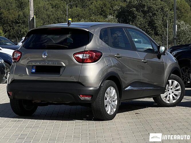 Renault Captur 30 interauto-car