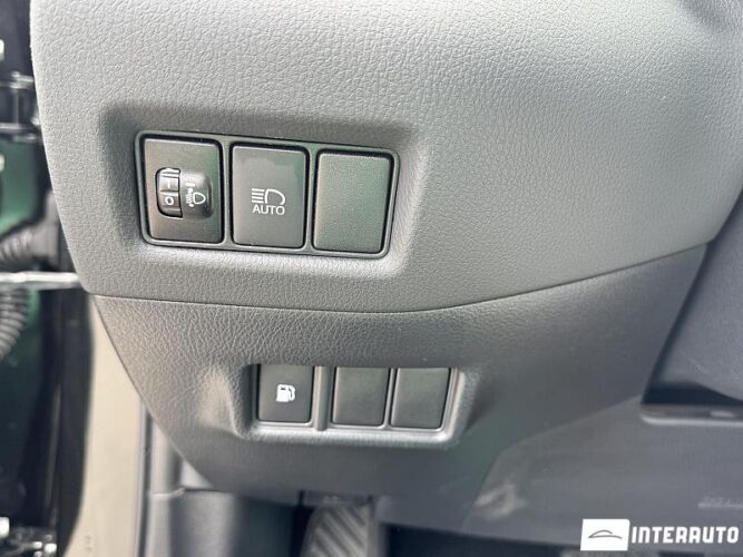 Toyota C-HR 52 interauto-car