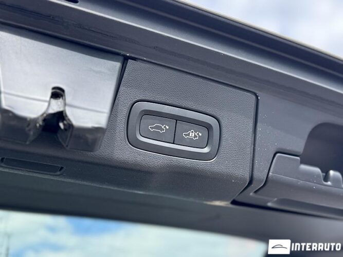 Volvo XC 60 37 interauto-car