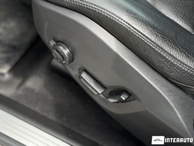 Volvo XC 60 42 interauto-car