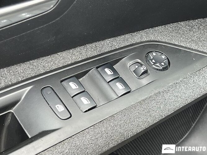 Peugeot 3008 44 interauto-car