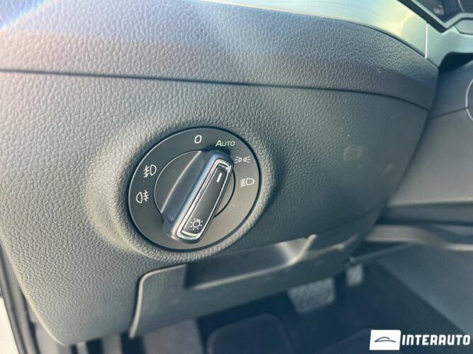 Skoda Superb 38 interauto-car