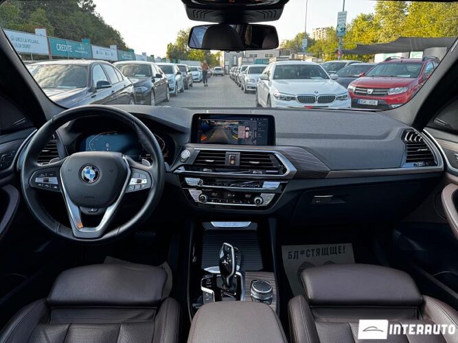 BMW X3 3.0i 40 interauto-car