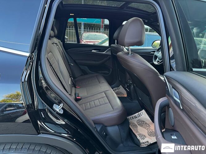 BMW X3 3.0i 38 interauto-car