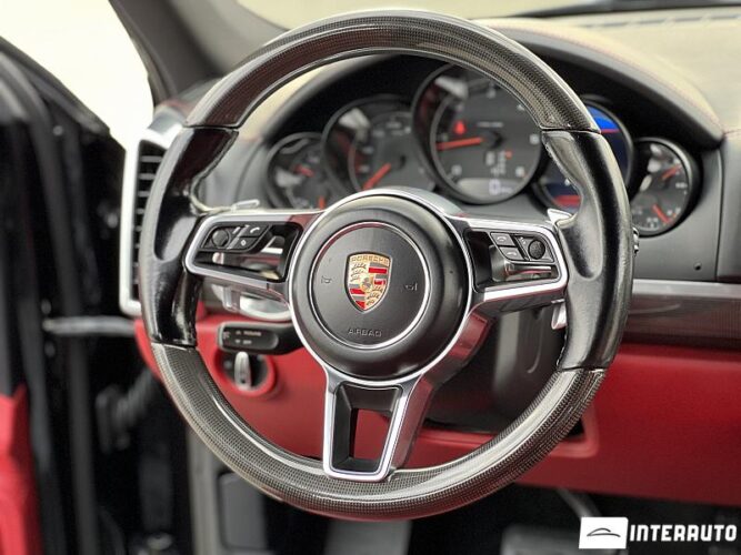 Porsche Cayenne 39 interauto-car