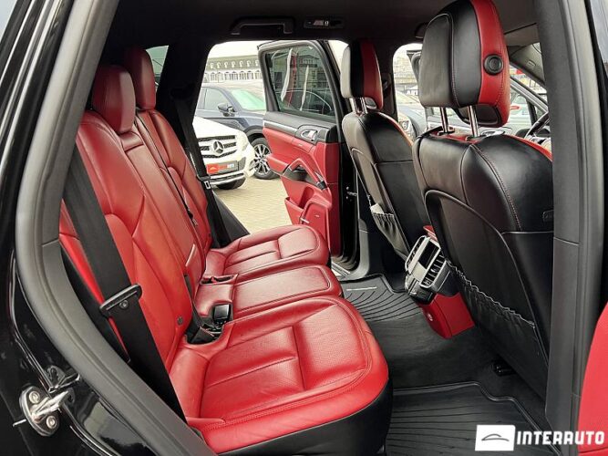 Porsche Cayenne 48 interauto-car
