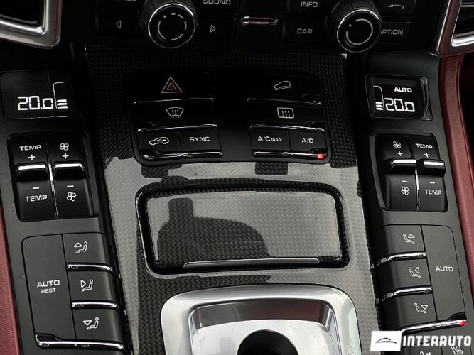 Porsche Cayenne 43 interauto-car