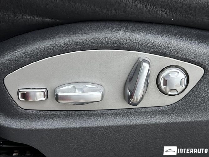 Porsche Cayenne 53 interauto-car