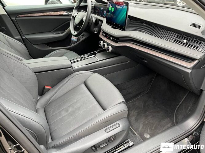 Skoda Superb 41 interauto-car